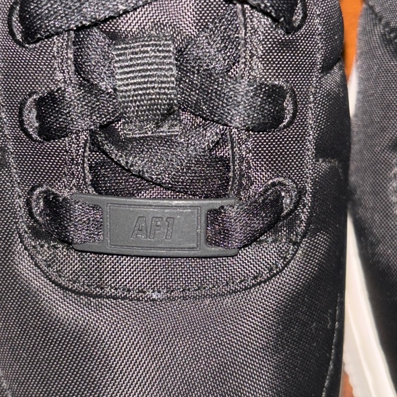 NEW NIKE AIR FORCE 1 - Picture 11 of 11